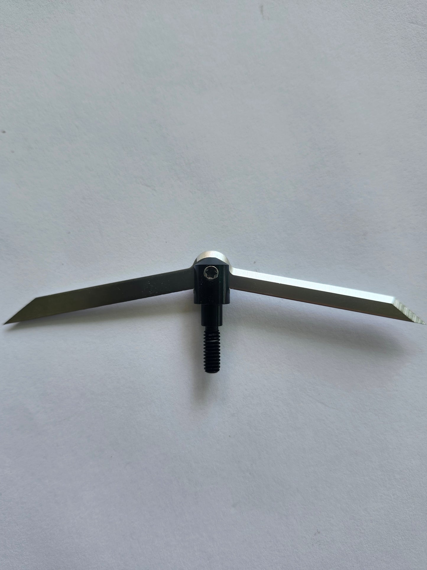 Tomahawk 1X4 Controlled Expansion Broadhead - Pack of 3 Broadheads